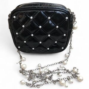 🖤White House Black Market women’s Black Quilted Crossbody Bag with Pearl Accents
